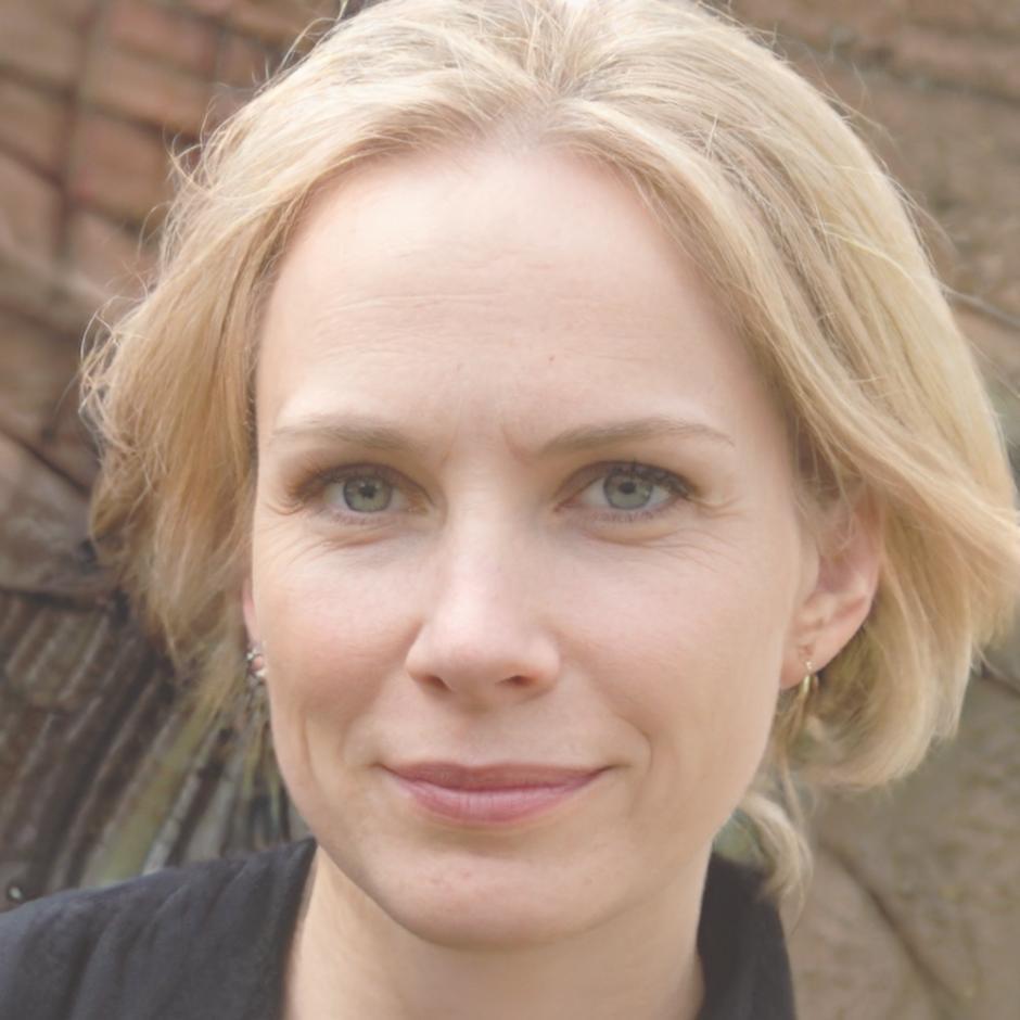 Carmen Ruiz, Directora de Análisis Financiero